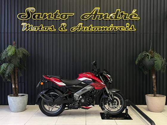 BAJAJ DOMINAR 200 